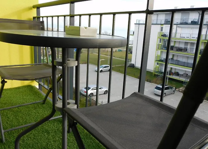 Chill & Relax Апартаменты *